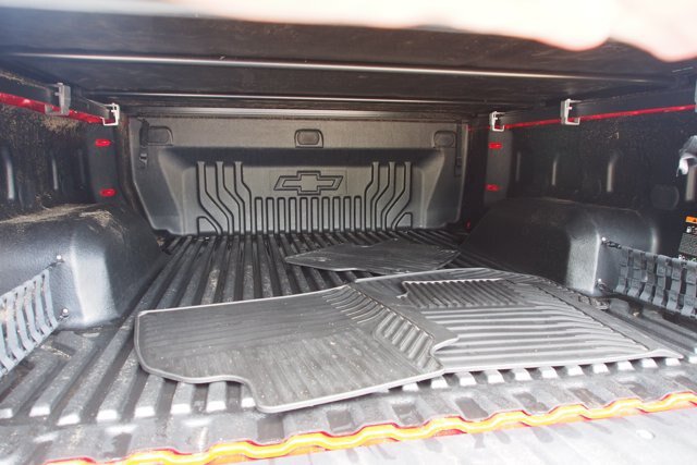 Used 2023 Chevrolet Silverado 1500 LT AWD/4WD image 7