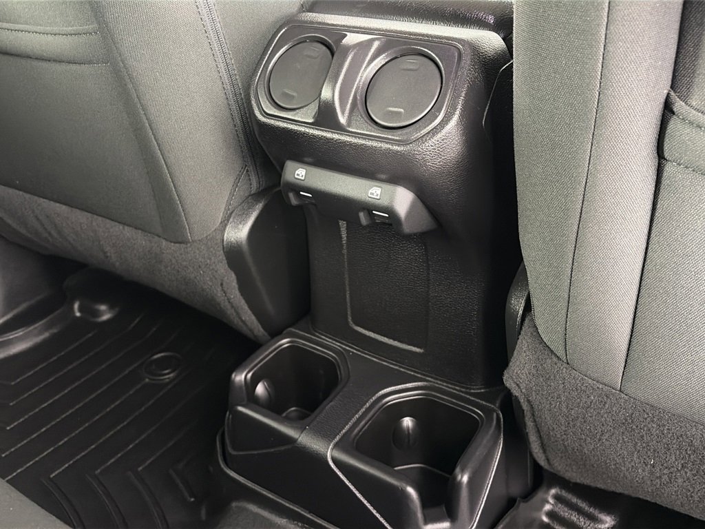 Used 2018 Jeep Wrangler Unlimited Sport S image 31