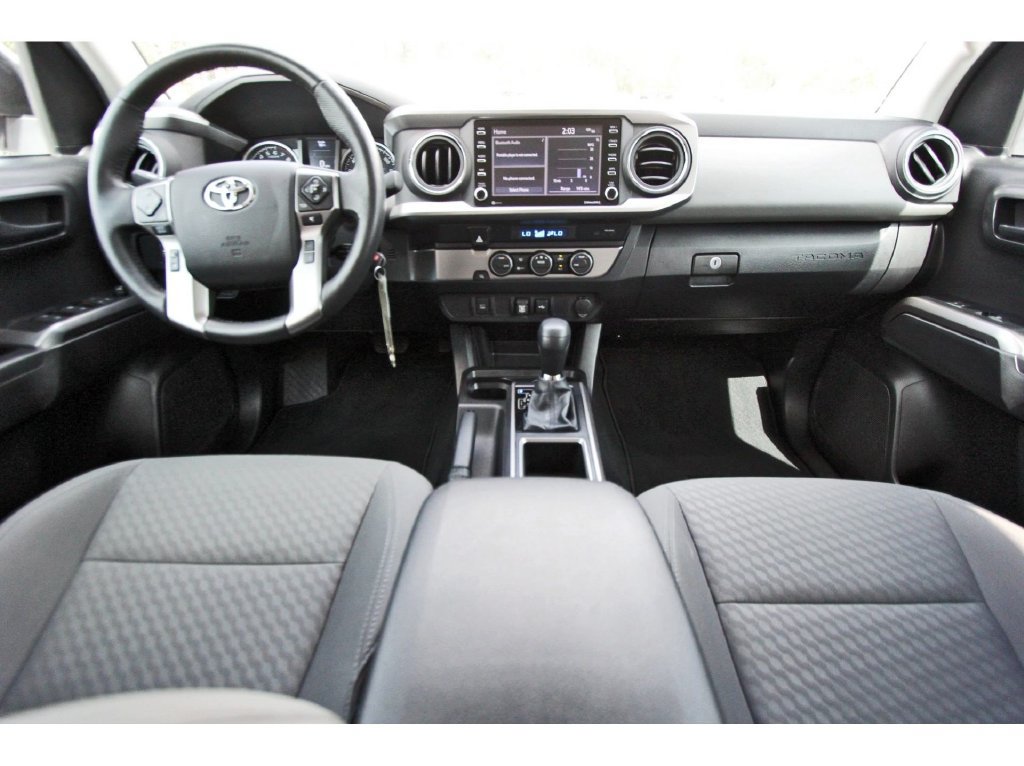 Used 2022 Toyota Tacoma SR5 RWD image 11