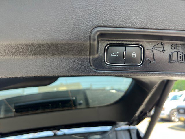 Certified 2021 Ford Explorer XLT w/ Equipment Group 202A AWD/4WD image 25