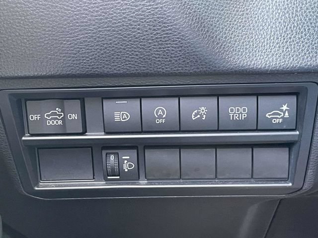 Used 2023 Toyota Tundra SR5 w/ SR5 Convenience Package AWD/4WD image 21
