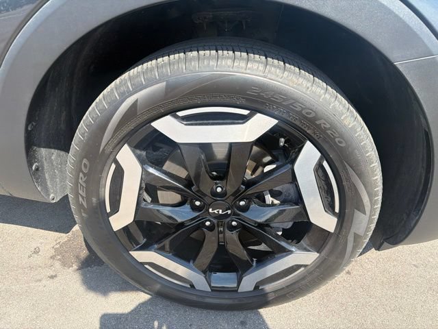 Used 2024 Kia Telluride EX w/ EX Captain's Chair Package AWD/4WD image 4
