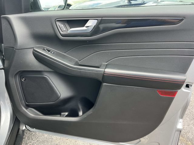Certified 2023 Ford Escape ST-Line Elite w/ Premium Technology Package AWD/4WD image 22