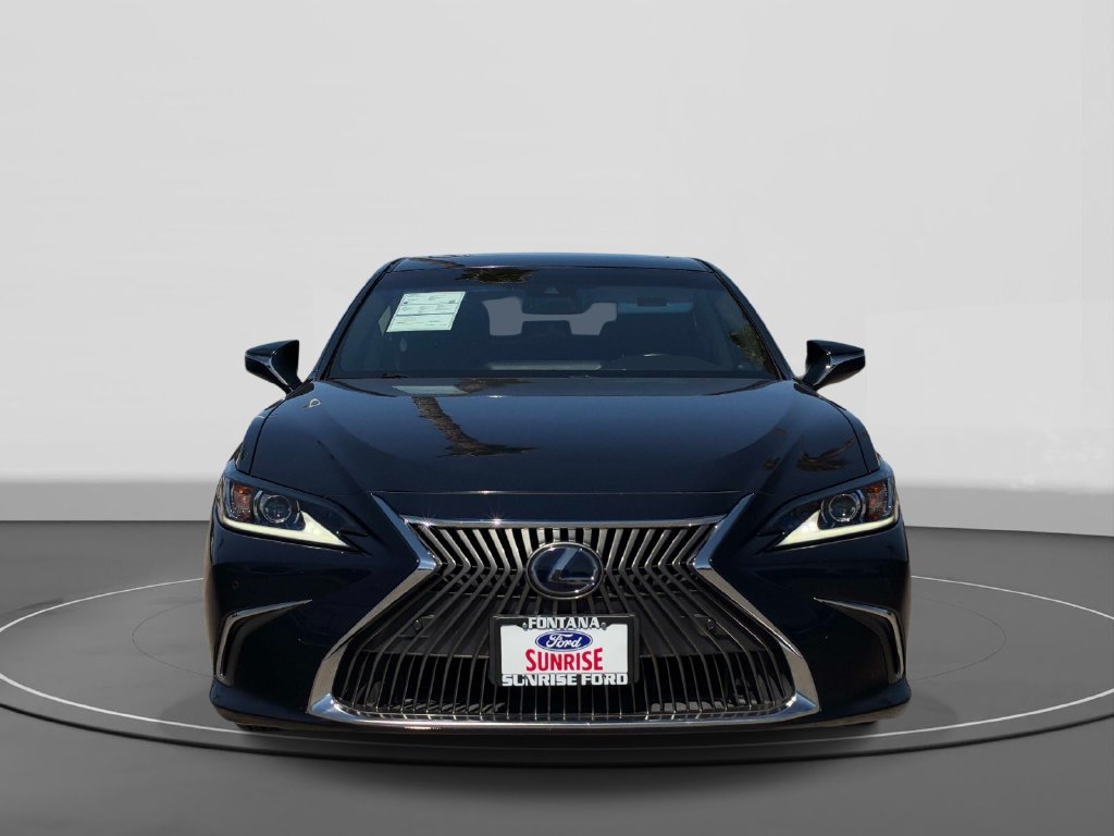 Used 2019 Lexus ES 300h w/ Premium Package FWD image 3