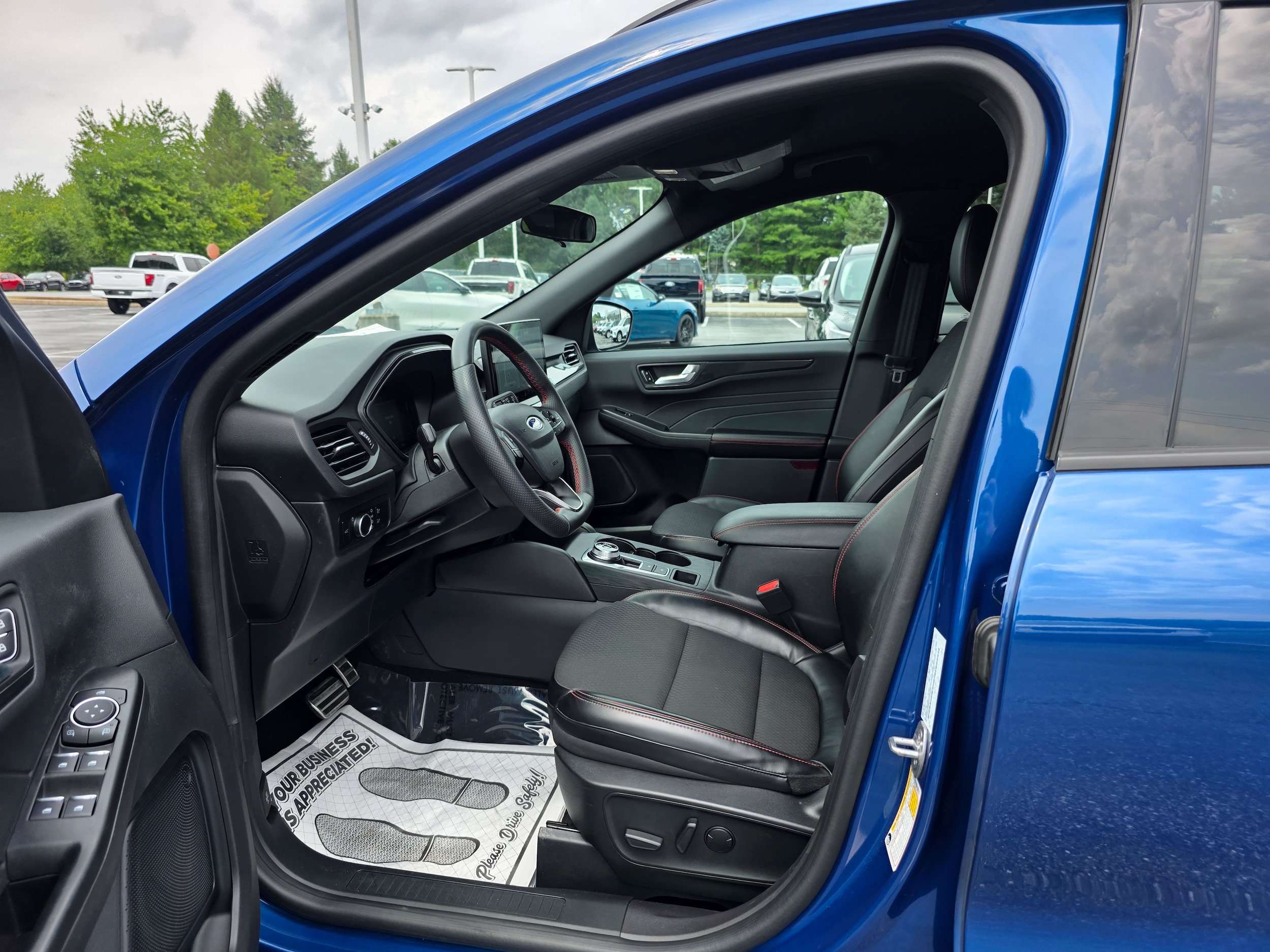 Certified 2023 Ford Escape ST-Line w/ Tech Pack #1 AWD/4WD image 20