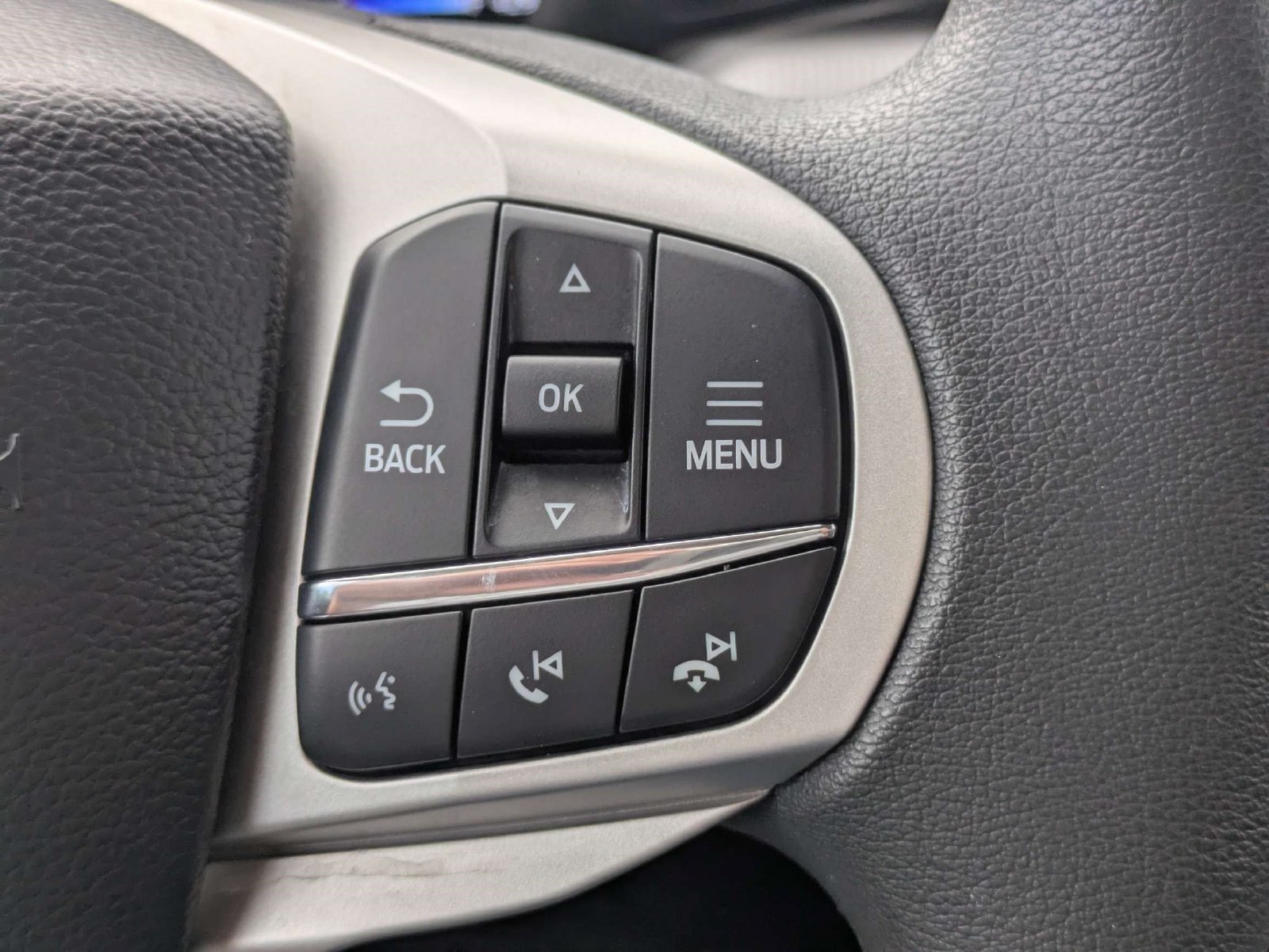 Certified 2026 Ford Explorer Active RWD image 27