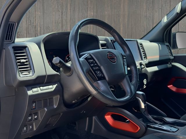 Used 2022 Nissan Frontier PRO-4X w/ Technology Package AWD/4WD image 23