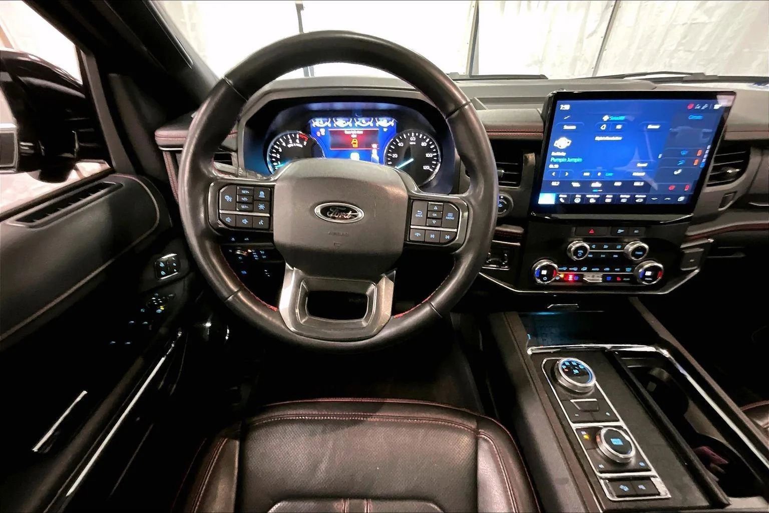 Certified 2022 Ford Expedition Max Limited image 5