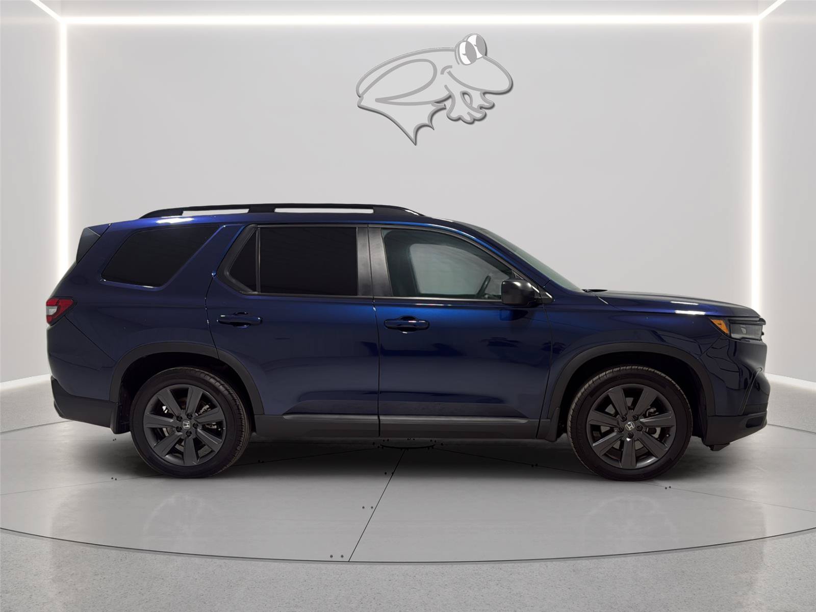 Used 2025 Honda Pilot Sport image 9