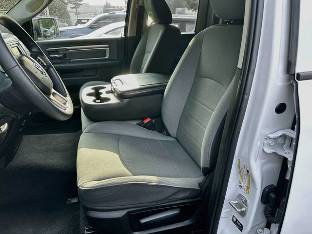 Used 2024 RAM 1500 Classic SLT AWD/4WD image 26