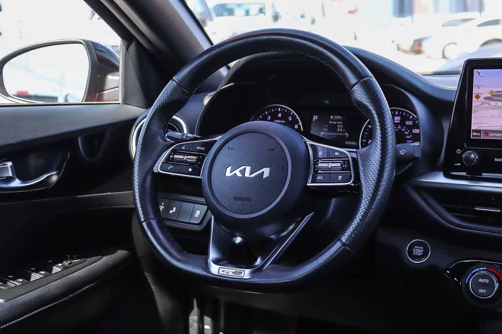 Used 2022 Kia Forte GT-Line w/ GT-Line Technology Package FWD image 15