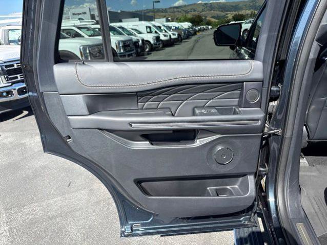 Certified 2024 Ford Expedition Platinum AWD/4WD image 11