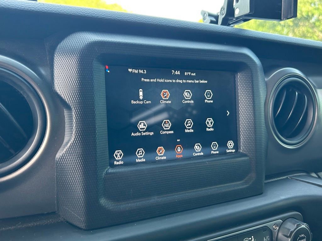 Used 2022 Jeep Wrangler Sport AWD/4WD image 13