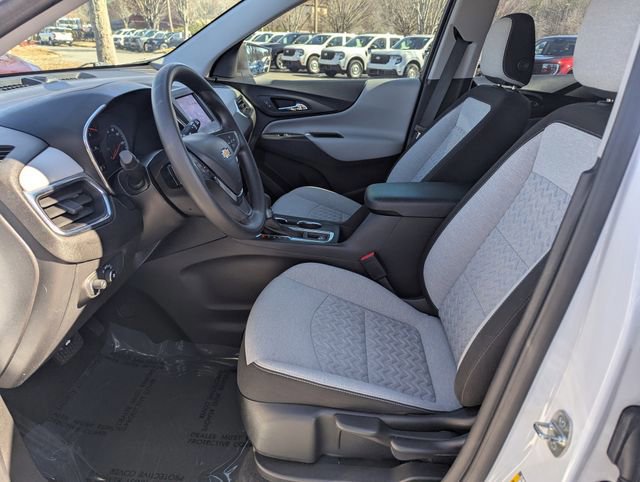 Used 2023 Chevrolet Equinox LS image 19