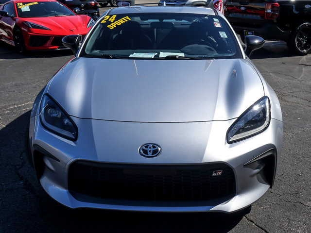 Used 2024 Toyota GR86 Premium RWD image 4