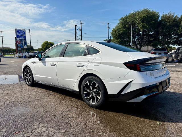 Used 2025 Hyundai Sonata SEL FWD image 6