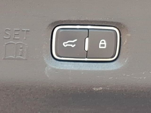 Certified 2025 Ford Expedition Active AWD/4WD image 19