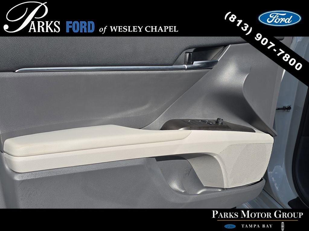 Used 2024 Toyota Camry SE w/ Cold Weather Package image 15