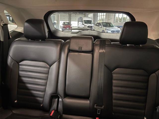 Certified 2024 Ford Edge SEL w/ Convenience Package AWD/4WD image 18