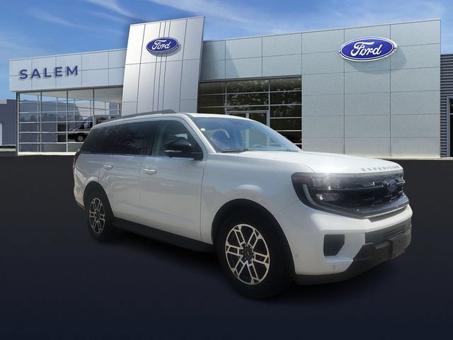 Certified 2025 Ford Expedition Active AWD/4WD image 1