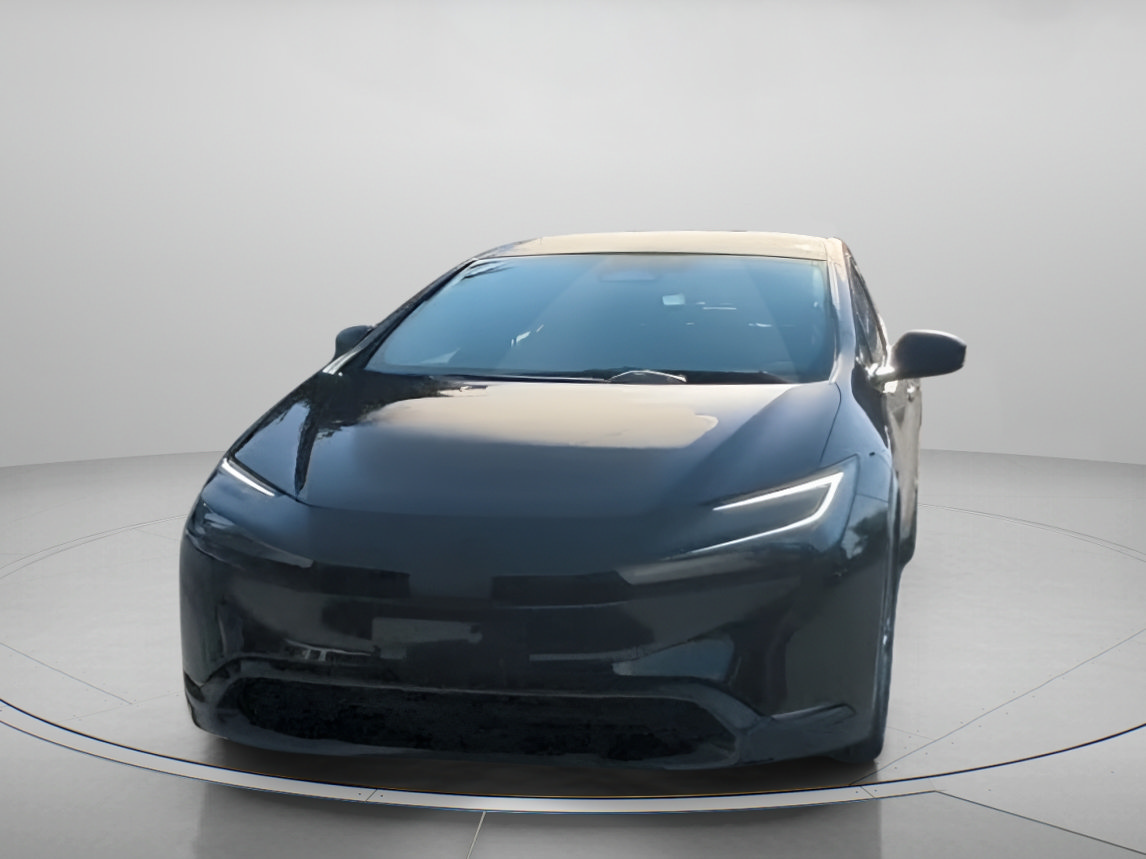 Used 2026 Toyota Prius FWD image 10