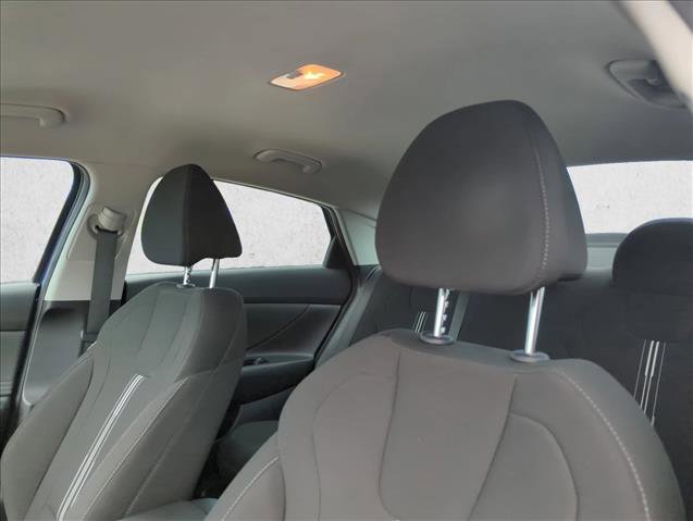 Used 2023 Hyundai Elantra SEL w/ Convenience Package FWD image 15
