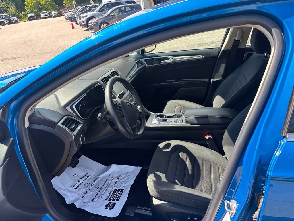 Certified 2020 Ford Fusion SE FWD image 8