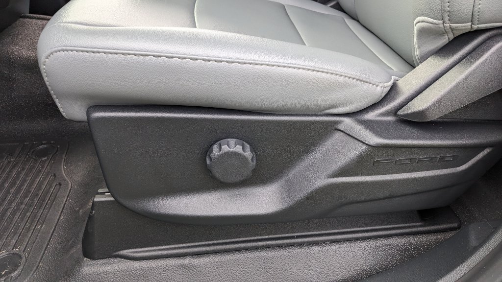 Certified 2025 Ford F450 XL AWD/4WD image 16