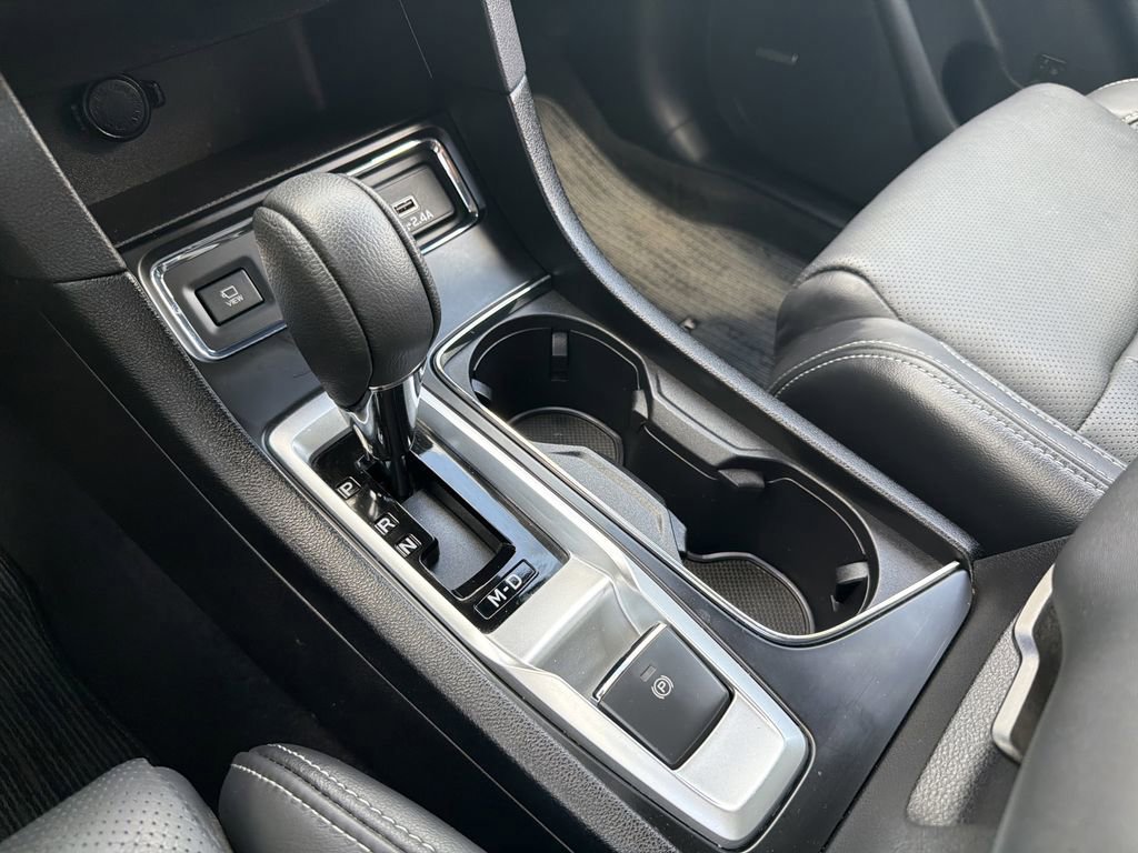 Used 2023 Subaru Ascent Limited w/ Technology Package image 26