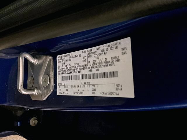 Certified 2019 Ford Escape Titanium AWD/4WD image 32