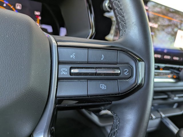 Used 2023 Chevrolet Colorado LT w/ LT Convenience Package image 21