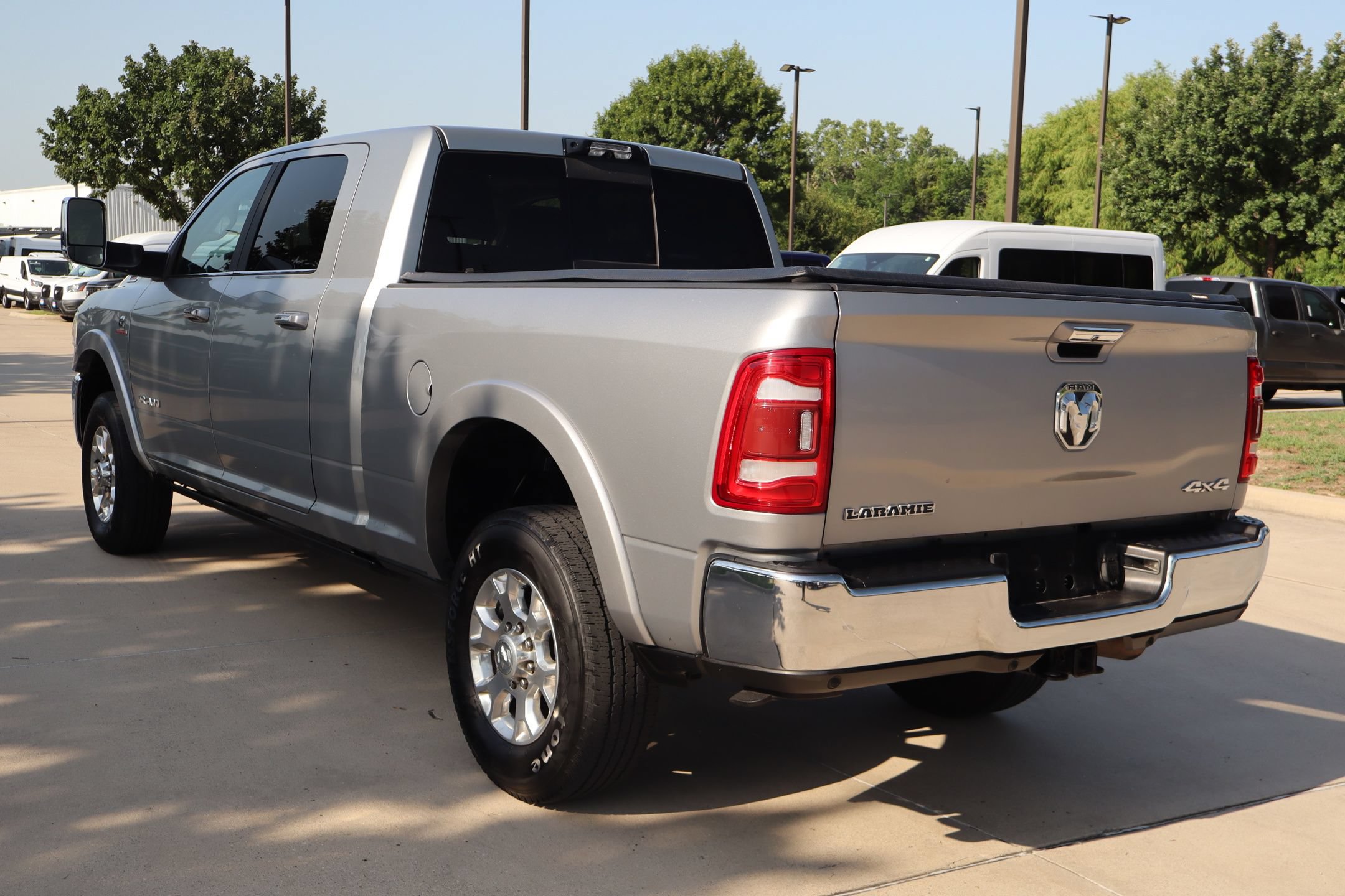 Used 2022 RAM 3500 Laramie AWD/4WD image 6