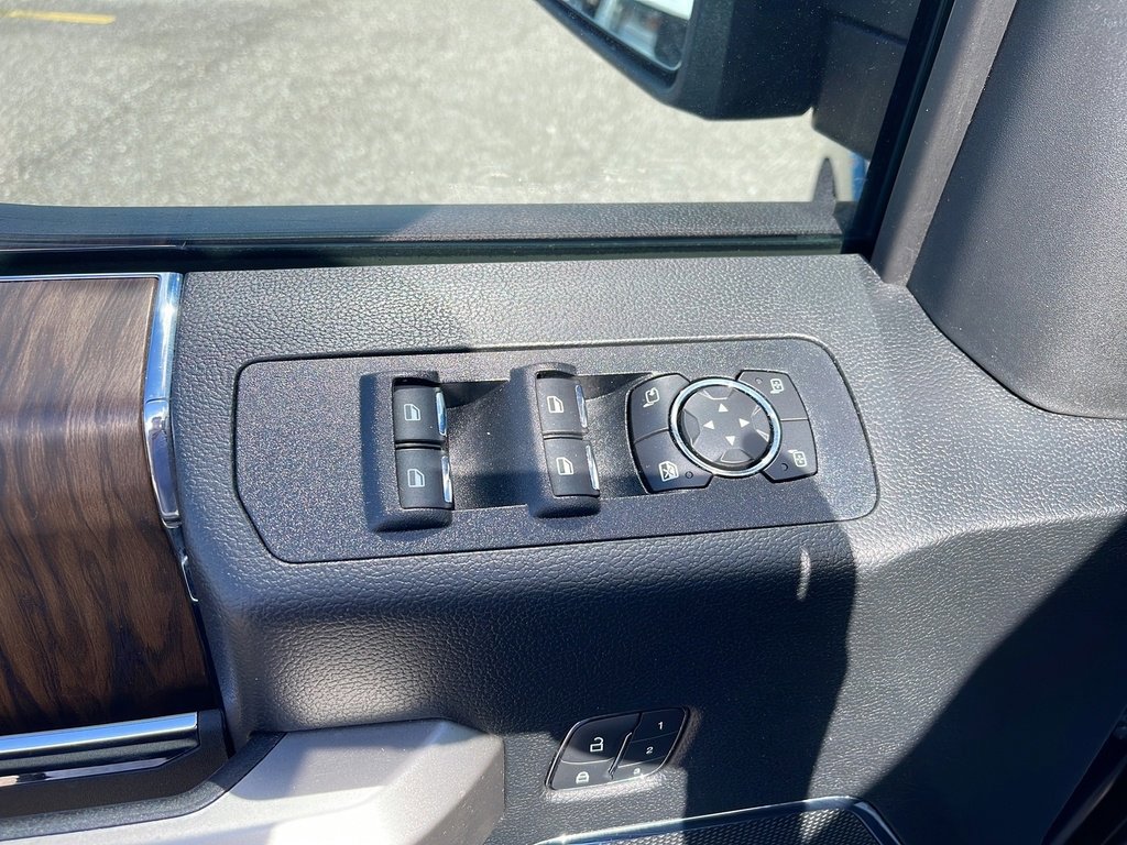 Certified 2020 Ford F150 Lariat image 9