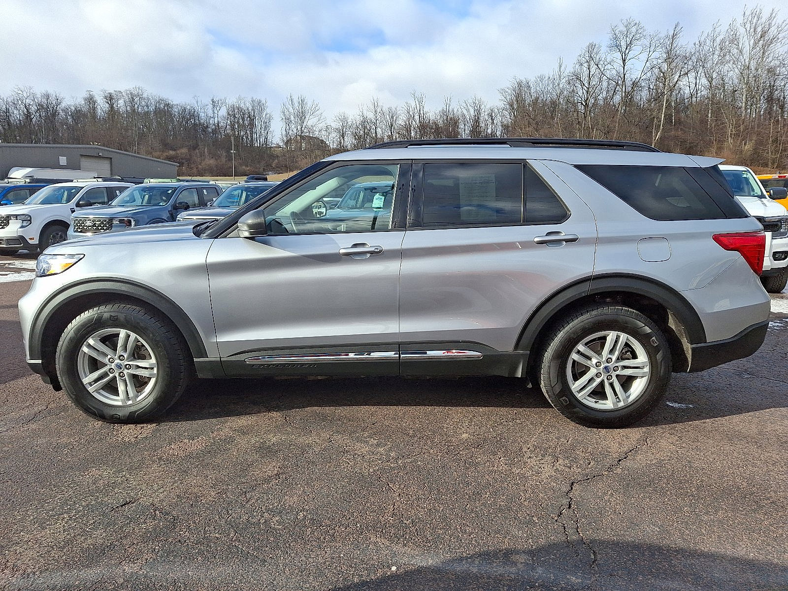 Certified 2024 Ford Explorer XLT w/ Equipment Group 202A image 6