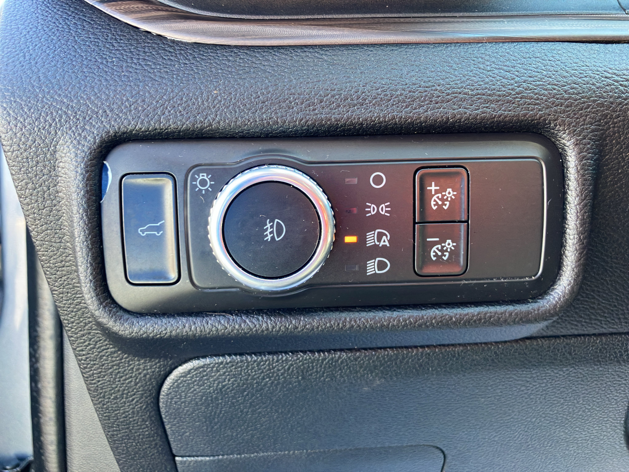 Certified 2021 Ford Explorer Limited w/ Equipment Group 301A RWD image 14