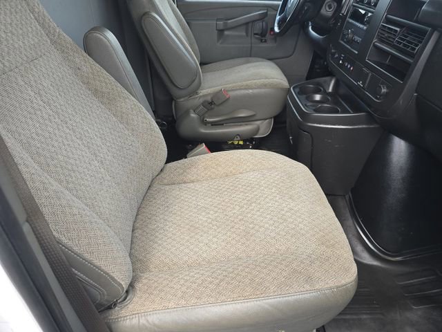 Used 2023 GMC Savana 2500 w/ Driver Convenience Package RWD image 16