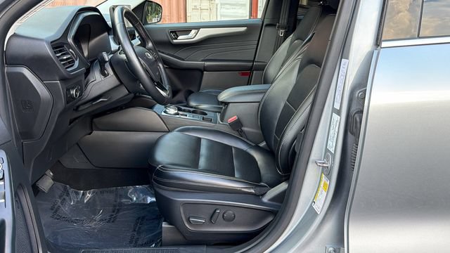 Certified 2024 Ford Escape Platinum AWD/4WD image 9