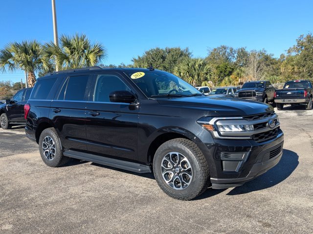 Certified 2024 Ford Expedition XLT image 7