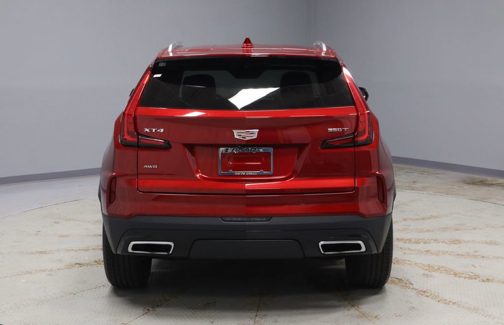 Used 2024 Cadillac XT4 Premium Luxury image 4