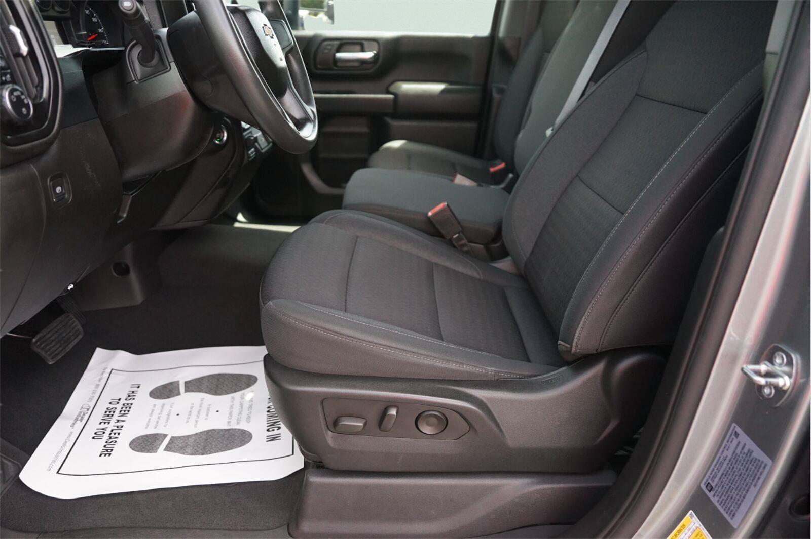 Used 2024 Chevrolet Silverado 2500 Custom w/ Custom Value Package AWD/4WD image 9