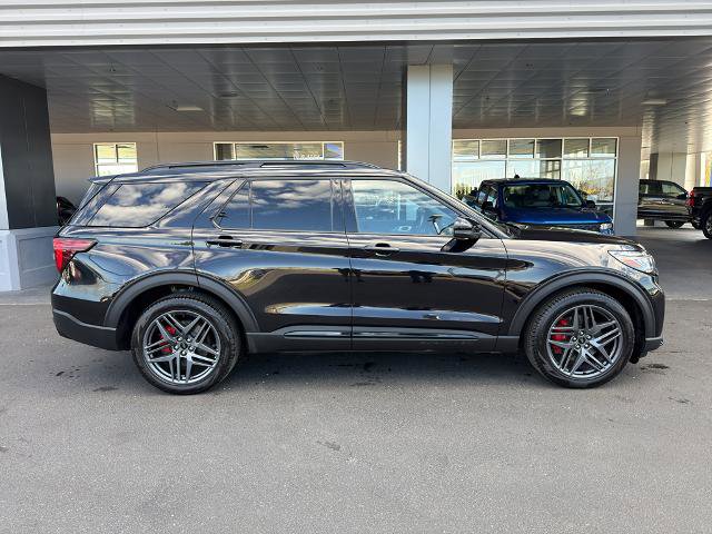 Certified 2025 Ford Explorer ST AWD/4WD image 8