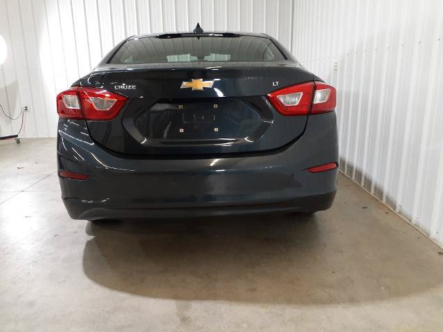 Used 2018 Chevrolet Cruze LT w/ Convenience Package FWD image 29
