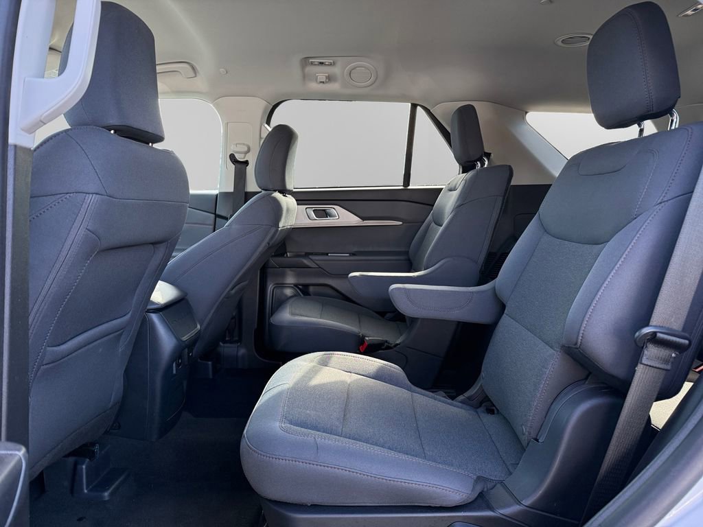 Certified 2025 Ford Explorer Active image 13