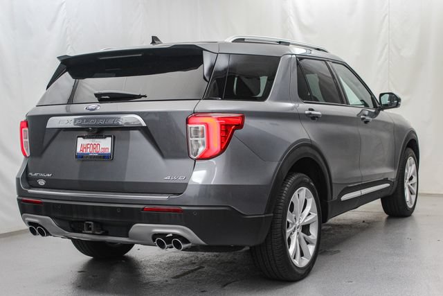Certified 2023 Ford Explorer Platinum w/ Technology Package AWD/4WD image 10