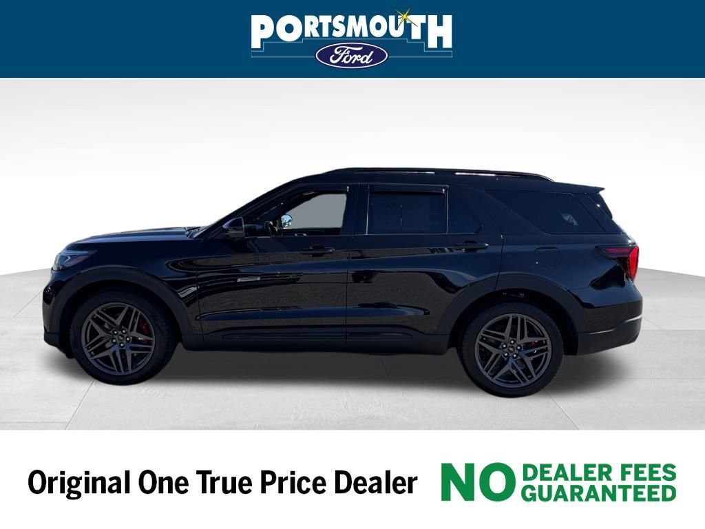 Certified 2025 Ford Explorer ST w/ Sun And Sound Package image 7