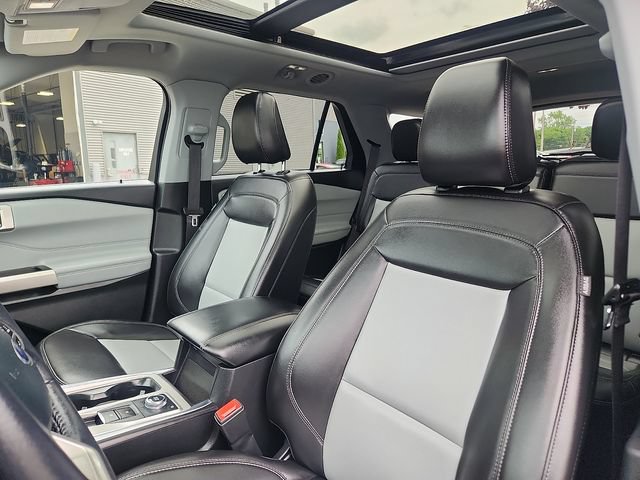 Certified 2023 Ford Explorer XLT w/ Equipment Group 202A AWD/4WD image 22