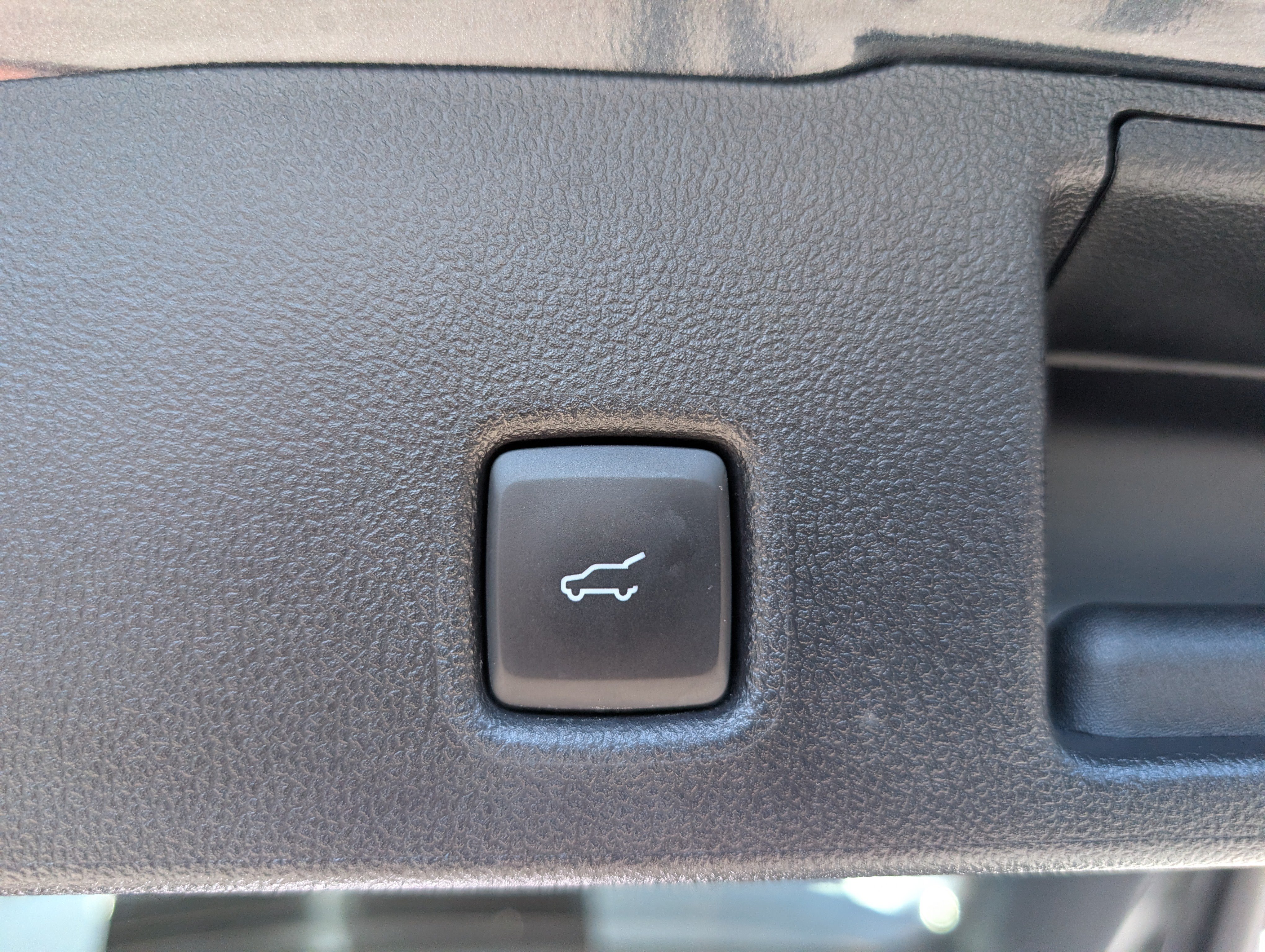 Certified 2022 Ford Escape SEL w/ SEL Stealth AWD Package image 15