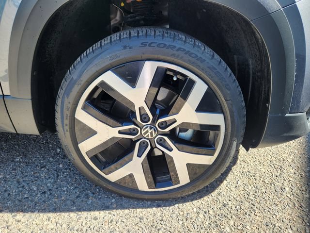Used 2022 Volkswagen Taos SEL AWD/4WD image 19