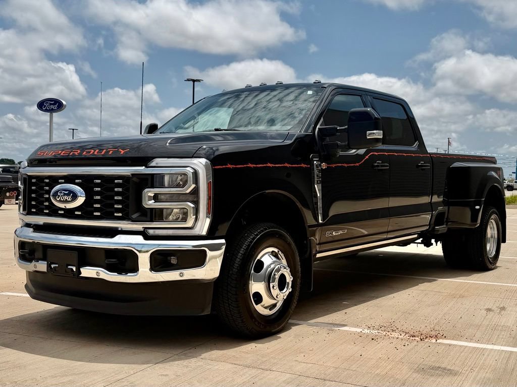 Certified 2026 Ford F350 Lariat w/ Lariat Ultimate Package AWD/4WD image 6