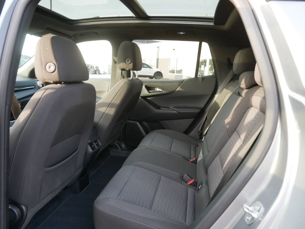 Used 2025 Chevrolet Equinox LT image 16